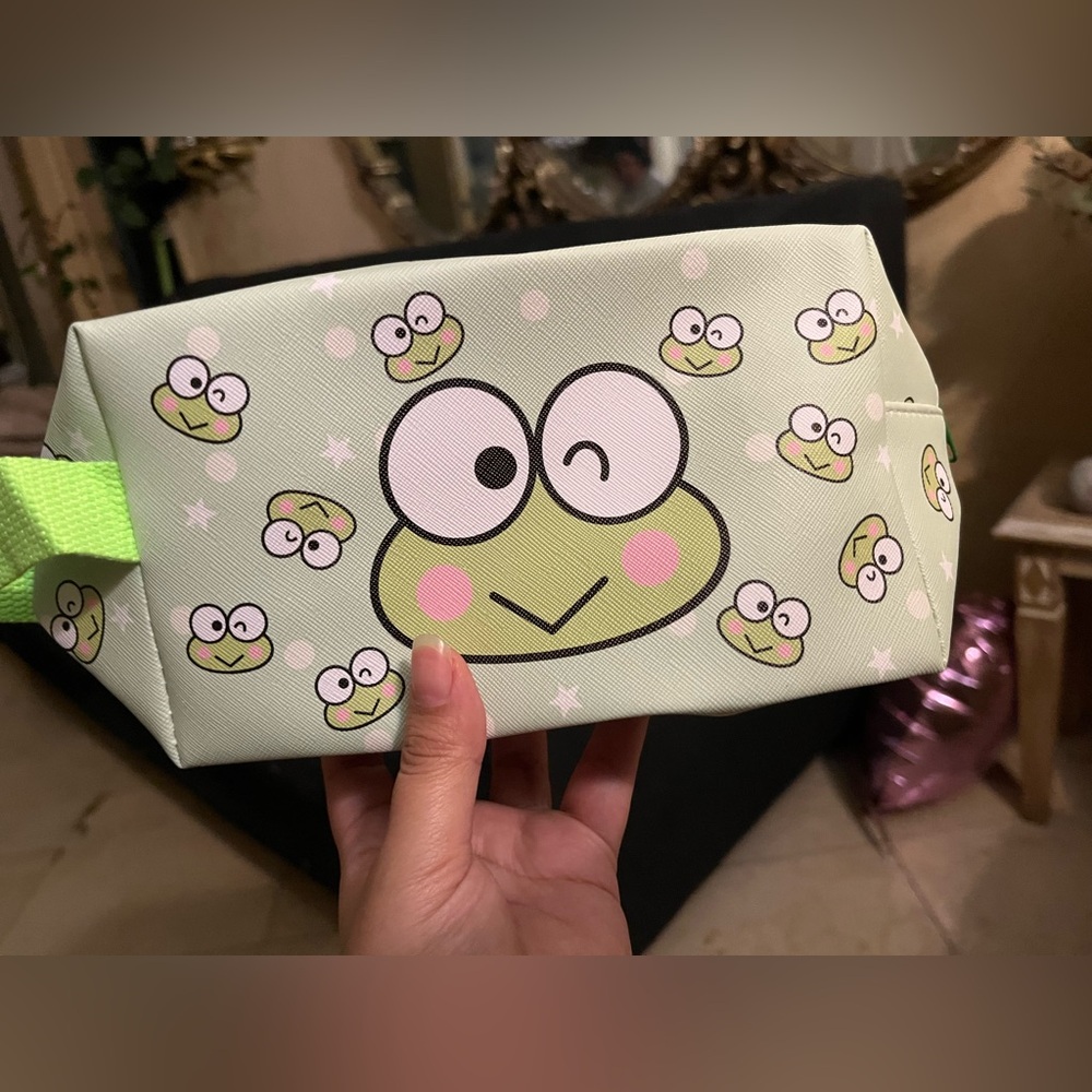 Keroppi make up bag or pen/pencil case.
Super cute, brand new
